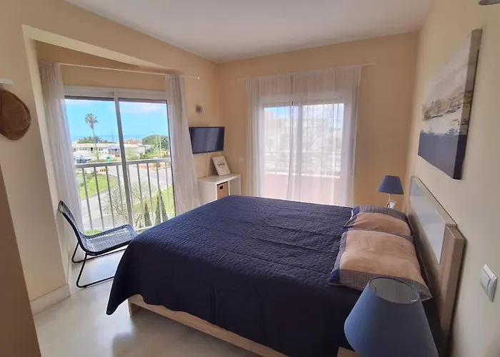 Litoral Holidays 公寓 *